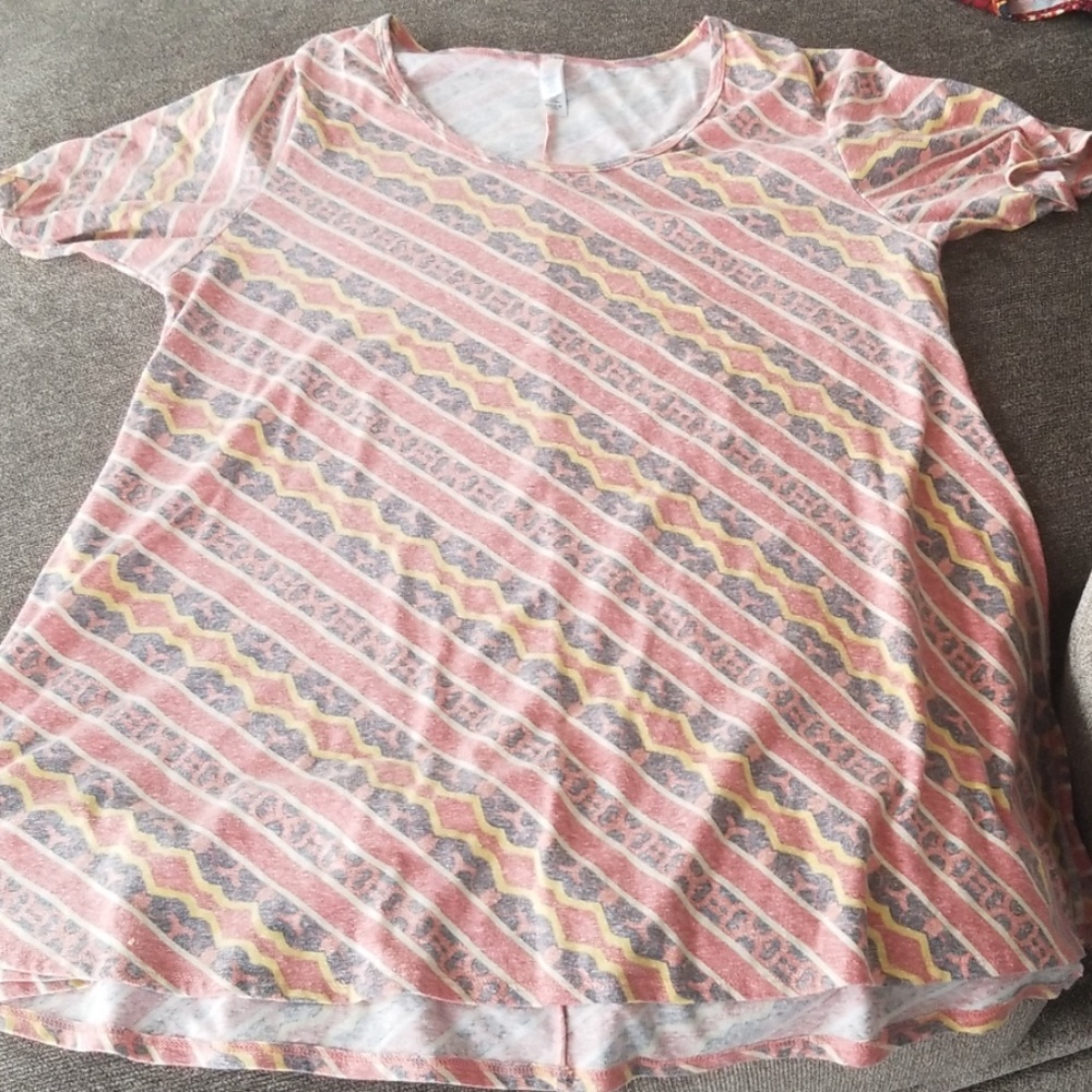 Lularoe large perfect t